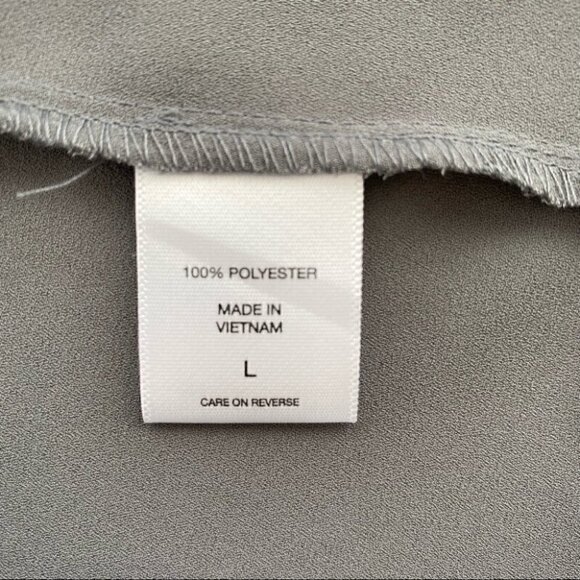 New York & Company 1/2  button down shirt with long sleeves - Picture 9 of 10